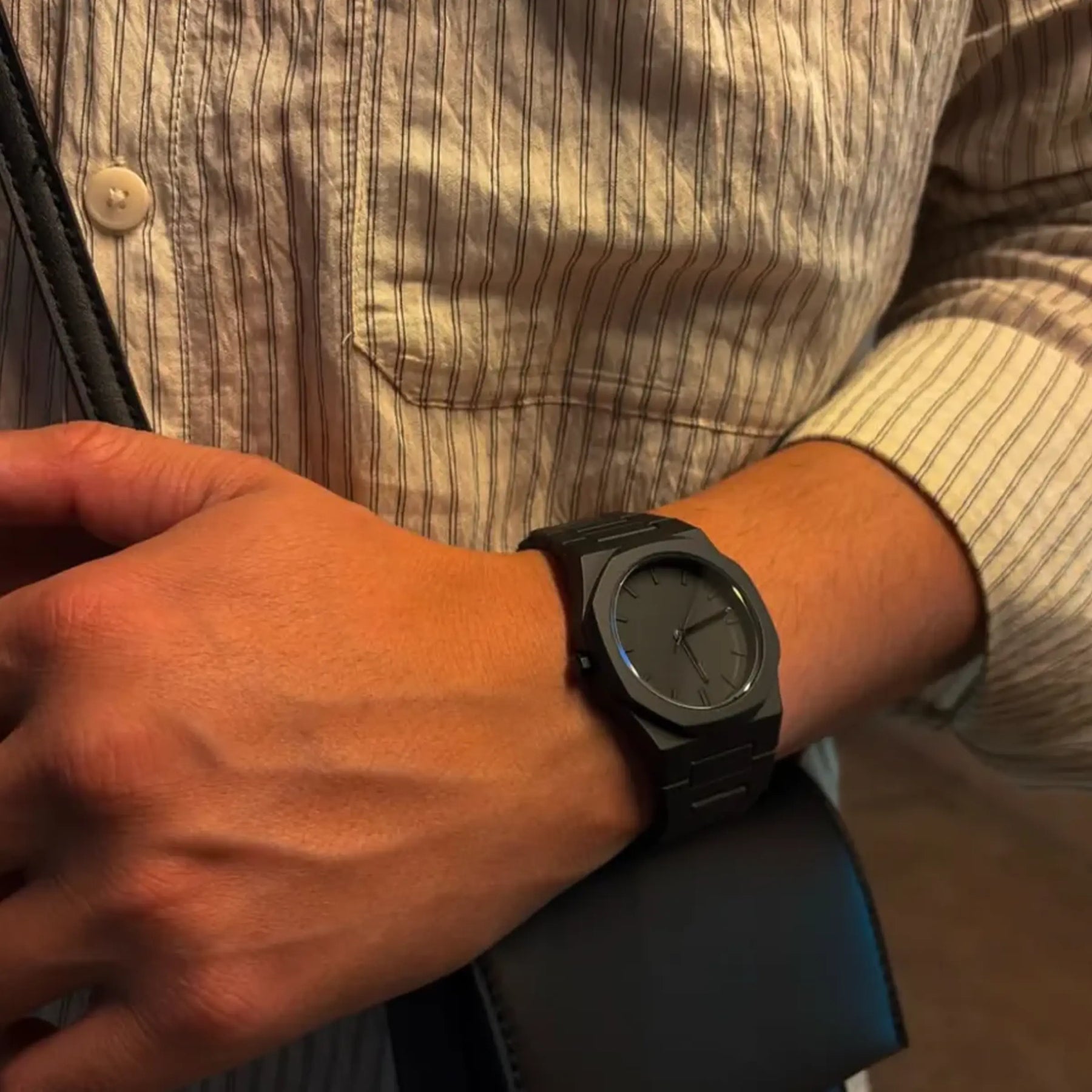 Arabic™ – Aura Minimalist