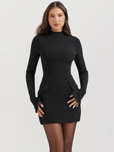 Vestido Curto Maelis - Preto
